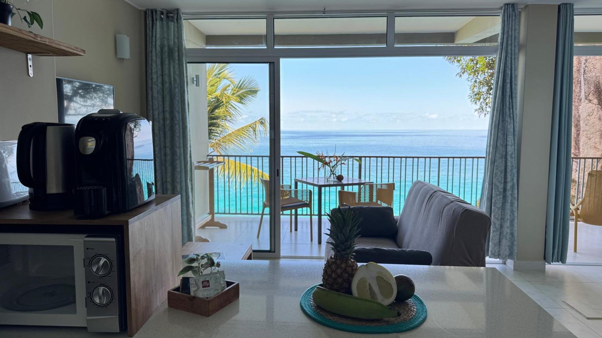 Maka Bay Self Catering Apartment Victoria Ngoại thất bức ảnh