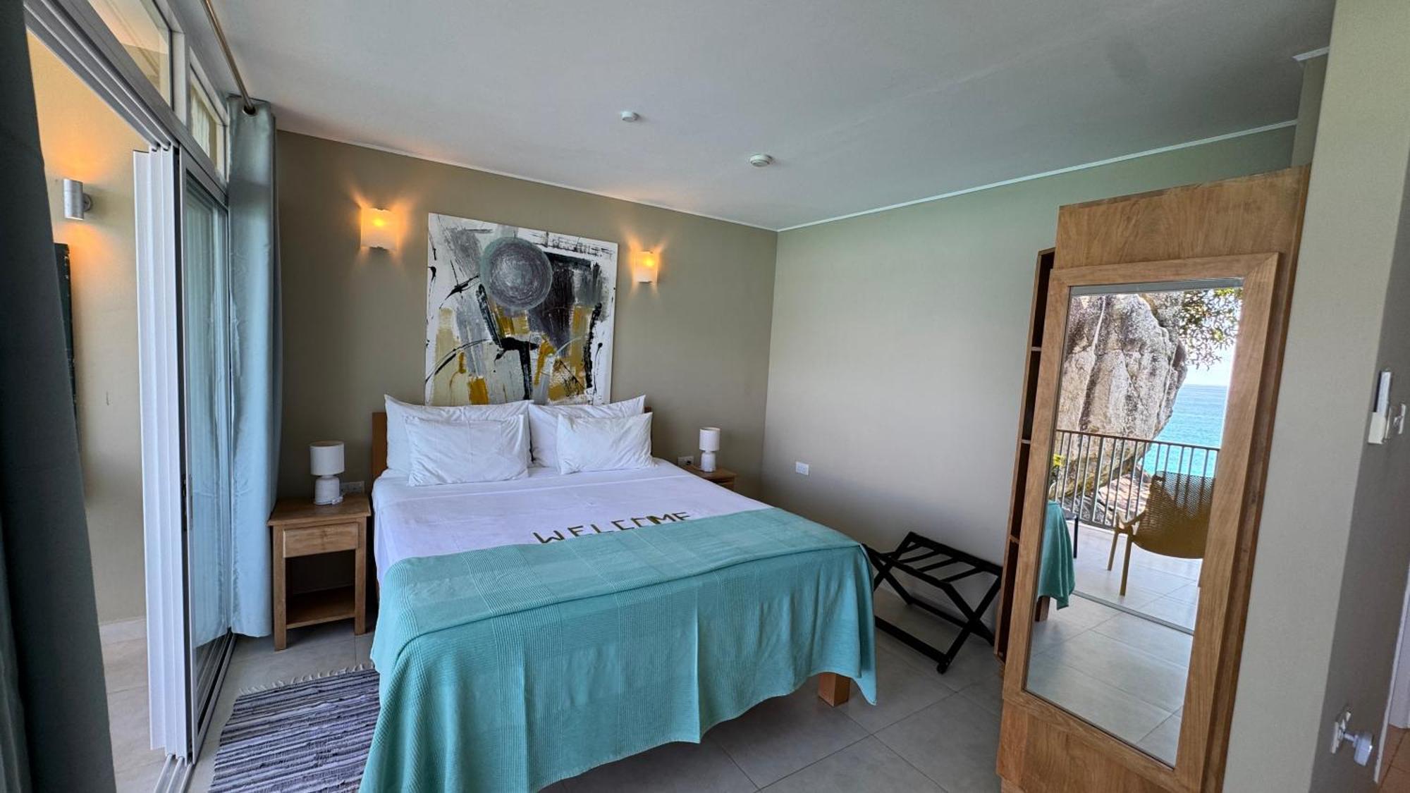 Maka Bay Self Catering Apartment Victoria Ngoại thất bức ảnh